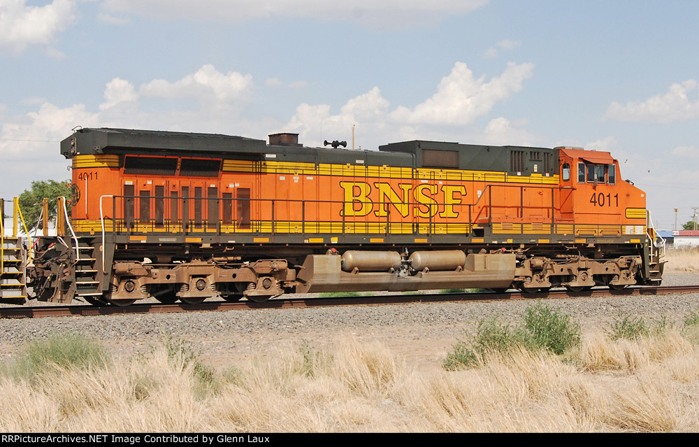 BNSF 4011